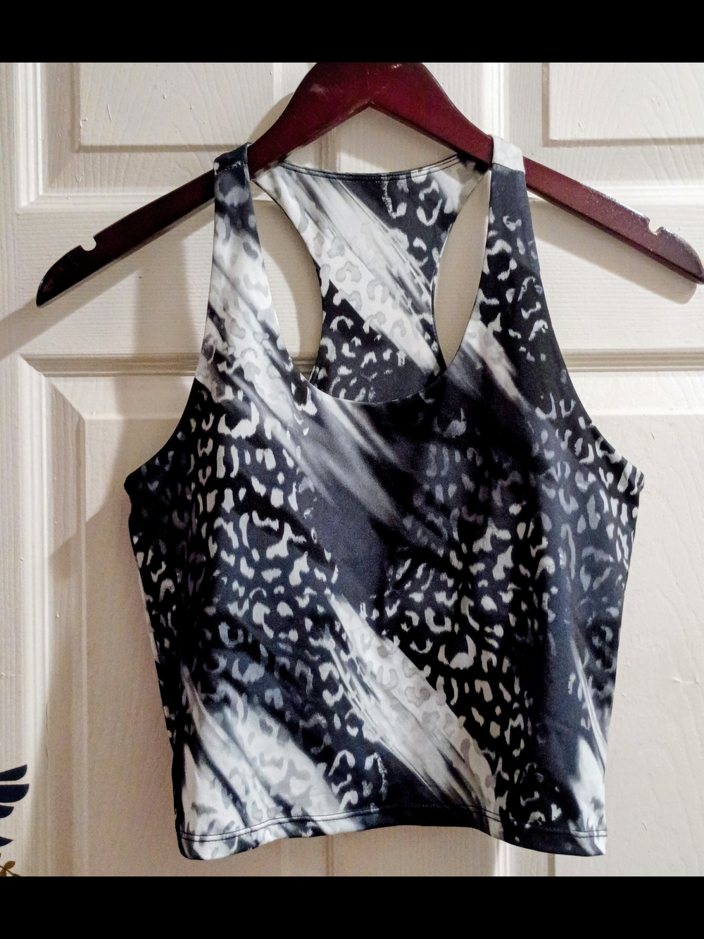 Pro Player Black & White Racerback Sports Crop Bra NWOT